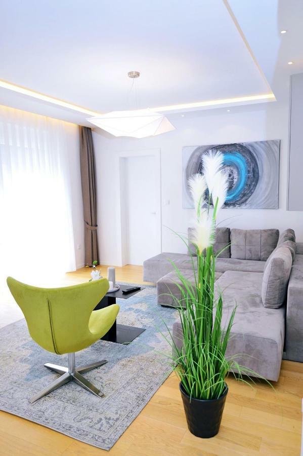 Apartments In Villa Ziza, Rooftop Swimming Pool Opatija Extérieur photo