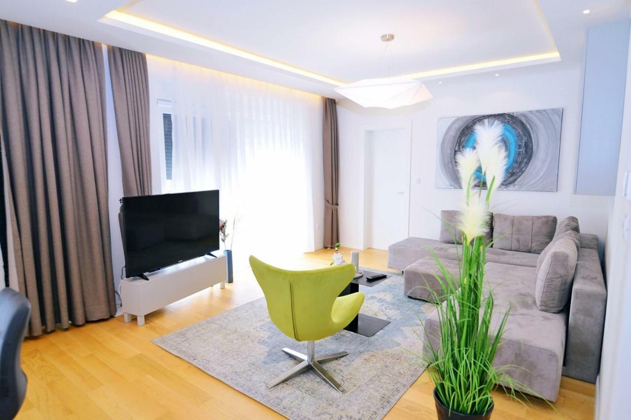 Apartments In Villa Ziza, Rooftop Swimming Pool Opatija Extérieur photo